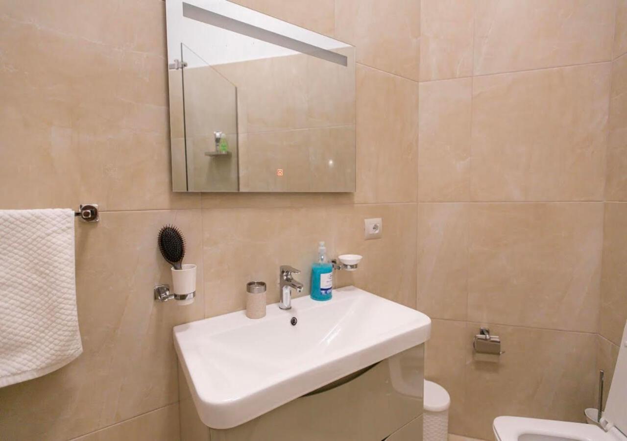 Vila Ferdinand Tirana Habitación foto